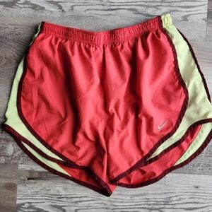 Nike Dri-FIT Running Shorts Women’s Small Coral Red Athletic Gym Workout